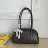 Bolsa de Ombro Única Simples Fashion Retrô Design de Nicho Casual para Mulheres 2026 Novo Estilo Primavera Bolsa Personalizada de Axila