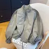 Chamarra deportiva a rayas estilo coreano con cuello alto y cierre para mujer, colección otoño 2026, chamarra corta color block, top versátil y elegante