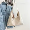 Bolsa Tote de Diseño de Nicho Personalidad Otoño Invierno 2026 Gran Capacidad de Moda Simple Temperamento Portátil Casual para Mujer Bolso de Moda