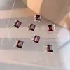 Joyería de Pedrería para Uñas 2025 Nuevo Modelo Pedrería de Aleación Deslumbrante Cristal de Colores Corazón Inclinado Pedrería Cuadrada Gruesa para Uñas Venta al por Mayor
