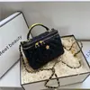Bolso Pequeño Cuadrado Bordado Acolchado para Mujer 2026 de Moda Ins Versátil Bolso Cruzado con Cadena Bolso Popular