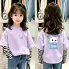 Camiseta de manga larga a rayas para niña, nueva colección de otoño 2026, top de algodón puro para bebés, camiseta interior infantil para otoño
