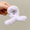 Pinza de garra de felpa para otoño e invierno, estilo elegante, para cabello fino en la nuca, pinza para el cabello de tamaño mediano para mujer, accesorio para el cabello tipo pinza de tiburón