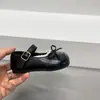 Zapatos de Cuero Lolita para Niña Pequeña con Lazo de Cinta y Adorno de Encaje 2026 Principios de Otoño Planos Suaves para Niñas