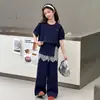 Roupa Infantil 2026 Novo Estilo de Verão para Meninas, Conjunto de Duas Peças Super Estiloso Estilo Coreano, Conjunto de Duas Peças com Calça de Perna Larga de Manga Curta para Meninas