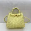 Bolso de mano rombo tejido de cuero genuino, nuevo estilo, versátil, moderno, casual, de hombro, cruzado, con lazo para mujer