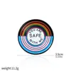 Diseño de nicho creativo transfronterizo insignia de broche de metal arcoíris con letra inglesa bandera de corazón accesorio de moda personalizado