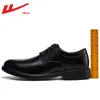 Nuevo modelo de zapatos de cuero para hombre con suelas suaves, zapatos de cuero negro para hombre, zapatos de vestir casuales, zapatos que aumentan la altura para padrinos de boda, zapatos de vestir