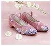 Sapatos Bordados Primavera e Verão, Sapatos de Dança Estilo Étnico para Mulheres, Sapatos de Tecido Old Beijing Versáteis de Solado Macio, Sapatos Bordados Estilo Étnico