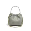 Bolsa de Palha tipo Balde Bolsa de Ombro Versátil Pequena Fresca de Couro Portátil Bolsa Transversal Bolsa de Ombro com Corrente Bolsa tipo Balde