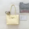 2026 Nueva Tendencia de Moda Diseño de Nicho Casual Gran Capacidad Casual Hombro Único Portátil Bajo el Brazo Bolso Tote Bolso de Mujer