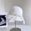 Estilo Feminino Elegante Chapéu de Pescador com Bolinhas Peroladas e Laço Chapéu de Lã Fashion de Aba Curta para Outono e Inverno Chapéu Elegante Tipo Bacia