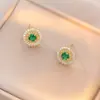Aretes para Mujer, Aretes de Flor Corazón con Circonita Micro-pavimentada de Cobre, Nueva Moda de Nicho, Diseño Simple, Joyería de Temperamento y Versátil