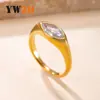 Anillo de Acero Inoxidable Fundido Rombo Zirconia Anillo Dedo Índice de Lujo Ligero Moda Chapado al Vacío Acero de Titanio Joyería