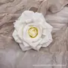 Hermosa cabeza de flor de rosa de lana multicolor de alta calidad sin deformación, pared de flores de boda, flor de simulación de color especial para primavera y otoño