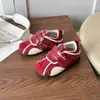 Zapatillas Deportivas para Niñas 2026 Primavera/Otoño Nuevos Zapatos Infantiles de Suela Suave Casuales Alemanes para Entrenamiento Zapatos de Bebé Niña Zapatos de Moda para Niños
