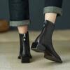 Botas curtas de salto grosso de couro macio Wanziyan para mulheres outono e inverno retrô 2023 novas botas finas com zíper traseiro e bico redondo