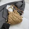 Bolsas tejidas de diseño único, nueva colección 2026, bolsos tipo cubo de alta gama, bolsos para teléfono de uso diario, bolsos cruzados para vacaciones en la playa