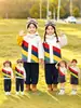 Cortavientos azul uniforme escolar otoño e invierno tres en uno con forro polar engrosado para reunión deportiva infantil uniforme de clase uniforme de jardín de infantes