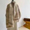 Lenço Cachecol Dupla Face Feminino 2026 Novo Modelo Roupa de Ar Condicionado para Escritório Manto de Uso Duplo Quente Pequeno Cobertor