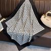Bufanda Estilo Nueva Inglaterra 90cm Bufanda de Sarga Moda Versátil Esencial Color Sólido Cuadrado Grande Chal Protector Solar Cinta
