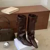 Botas Caídas para Mujer que Aumentan la Altura 2026 Nuevas Botas Largas de Otoño Retro Versátiles de Punta Cuadrada con Hebilla de Tubo Alto Botas de Jinete