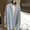 Bufanda Larga Fresca y Suave de Algodón y Lino para Mujer de Primavera y Verano, Chal Bufanda de Seda Artística Su Ya con Borlas en Forma de Corazón