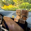 Figurita de Robot de Madera que Mueve las Piernas, Ambientador de Aire para Coche Creativo y Lindo, Adorno Decorativo para Coche que Mueve las Piernas, Juguete Pequeño