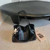 Bolso tote minimalista de nicho Ruien para mujer, nuevo modelo otoño 2026, bolsa de hombro o axila casual de gran capacidad para el trabajo
