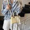 Bolso Pequeño Cuadrado Cruzado Versátil de Diseño Nicho Estilo Coreano para Uso Diario para Mujeres Nuevo Verano 2026