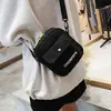 Bolsa Pequena de Lona Texturizada Fofa Versão Coreana 2025 Nova Tendência Bolsa Transversal para o Dia a Dia Bolsa de Ombro Simples para Meninas Japonesas