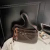 Bolso de Hombro Casual de Nicho Nuevo Otoño e Invierno 2025 Estilo Coreano Bolso de Mano para Debajo del Brazo Bolso Cruzado Diario para Mujer