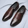 Zapatos de piel de punta a la moda estilo británico para oficina, adecuados para todas las estaciones, mocasines formales de negocios, zapatos de piel casual versátiles para el uso diario