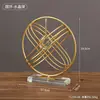 Luz de Luxo Bola de Cristal de Metal Artesanato de Luxo Enfeites Sala de Estar Entrada Armário de Vinho Decoração de Casa Mesa Pequenos Enfeites