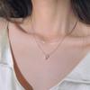 Colar de pérolas de camada dupla para mulheres Nova luz de luxo nicho clavícula cadeia temperamento cobra osso cadeia colar TikTok fornecimento atacado