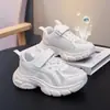 Zapatos para Niños 2026 Verano Nuevo Estilo Zapatos Blancos para Niñas Malla Simple Transpirables Versátiles Zapatos Deportivos Zapatos para Estudiantes de Suela Suave para Correr