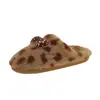 Lindas Pantuflas de Felpa con Estampado de Leopardo de Dibujos Animados para Mujer 2026 Otoño Nueva Llegada Punta Cerrada Antideslizantes Cálidas Usables Zapatos de Algodón para Hombre Perezoso