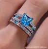 Anillos de Pareja de Lujo Ligero de Alta Gama Transfronterizos Más Vendidos Exquisitos de Diseño de Nicho Moda Personalidad Tendencia de Ins Celebridad de Internet