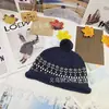 Gorro jacquard retro para otoño e invierno, casual y elegante, versátil, de alta calidad, con un ambiente sofisticado y artístico, gorro tejido