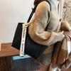Bolso Retro para Commuter para Mujer 2025 Nueva Moda Color Puro Bolso para Suegra Bolso Tote de Hombro Popular Casual para Mujer