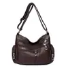 Bolsa de Mãe de Meia-idade 2026 Nova Moda Grande Capacidade Bolsa de Ombro Transversal Feminina Versátil Casual Couro Macio Pequena Bolsa Quadrada