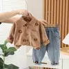 Ropa infantil transfronteriza nueva primavera y otoño niño bebé estampado completo cabeza de oso camisa manga larga pantalones casuales traje moderno guapo