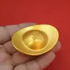 Venda direta da fábrica de peças de mão em lingote de cobre banhado a ouro, pequenos ornamentos de mesa, artesanato auspicioso para casa e loja no atacado