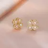 Collar para Mujer, Zircón Blanco Transfronterizo en Forma de Corazón, Aretes Giratorios de Nicho de Moda, Anillo de Corazón de Durazno, Set de Collar y Pulsera