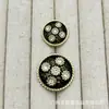 Botões metálicos com superfície curva para gotejamento de óleo com strass, suéter de tricô pequeno estilo Chanel, casaco de lã, sobretudo, acessórios de pele, botões decorativos