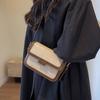 Bolsos Pequeños de Moda para Mujer Este Año 2026 Nuevo Bolso de Hombro Cruzado Versátil de Verano Popular Bolso Cuadrado Pequeño Acolchado Texturizado