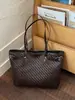 Bolsa de Ombro da Moda Feminina Mais Vendida Transfronteiriça Bolsa Tote Europeia e Americana Mais Vendida Bolsa de Ombro de Grande Capacidade Bolsa de Mão Versátil para o Dia a Dia