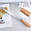 Cuchillo para pastel en existencia con mango de madera de colores, Cortador de pasteles y tostadas, Cuchillo para pan serrado de acero inoxidable con mango de madera, Dientes gruesos para uso en repostería
