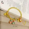 Pulseira Banho de Ouro Estilo Étnico com Design Esculpido na Cor Dourado Areia, Adequada para Homens e Mulheres, Apresentando uma Família de Três e Meio Animais Dourados