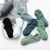 Calcetines para hombre calcetines de barco verano finos color liso desodorantes transpirables absorbentes de sudor calcetines invisibles para hombre silicona antideslizante talón antideslizante